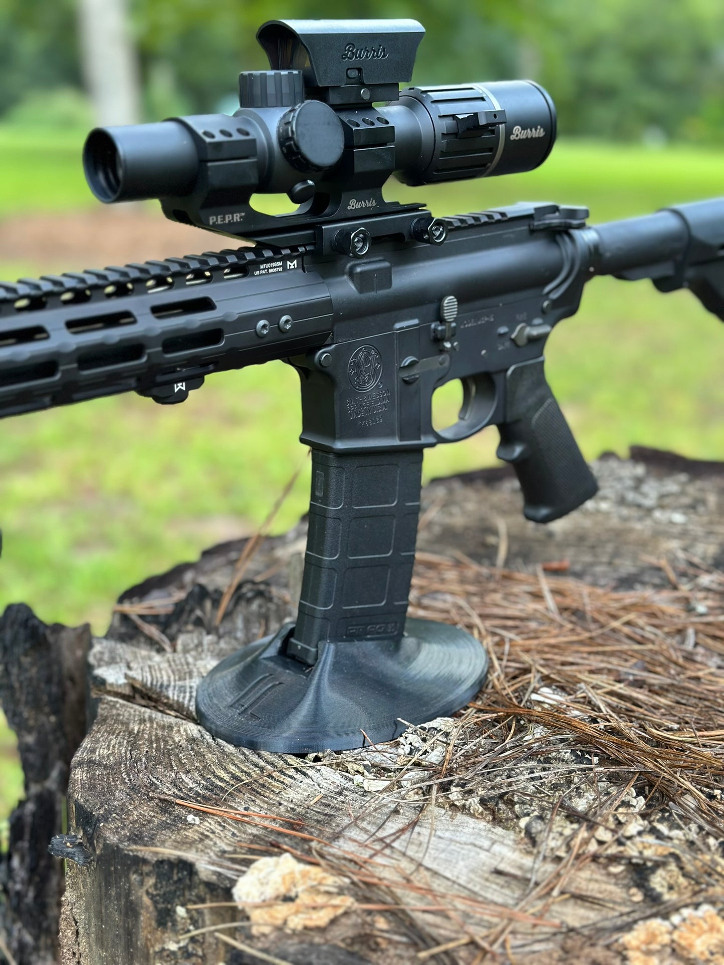 AR15 Magazine Holder by: ParaBellum Designs. AR-15 Magazine Stand for Amend2 Mod-3, Magazine Stand (Black)
